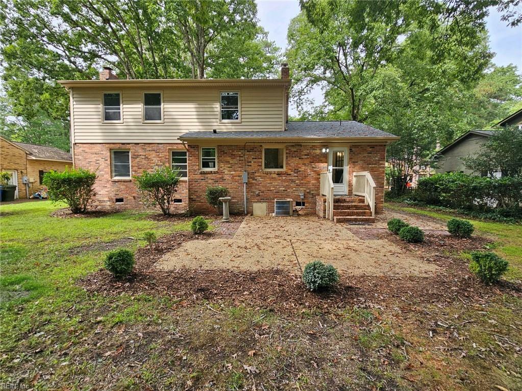 Property Photo:  318 Parkway Drive  VA 23606 