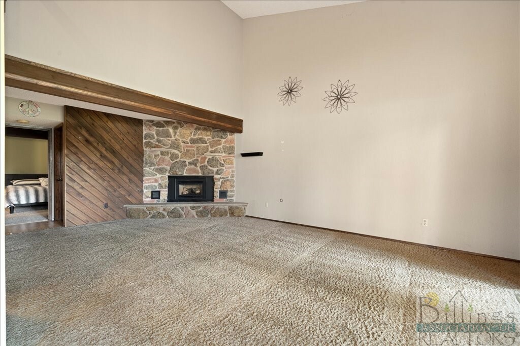 Property Photo:  3441 Poly Dr Unit #17  MT 59102 