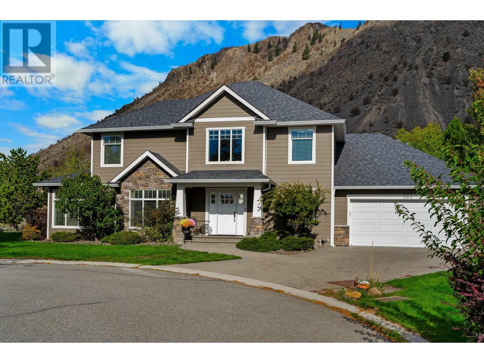 562 Trillium Crt  Kamloops BC V2H 1R8 photo