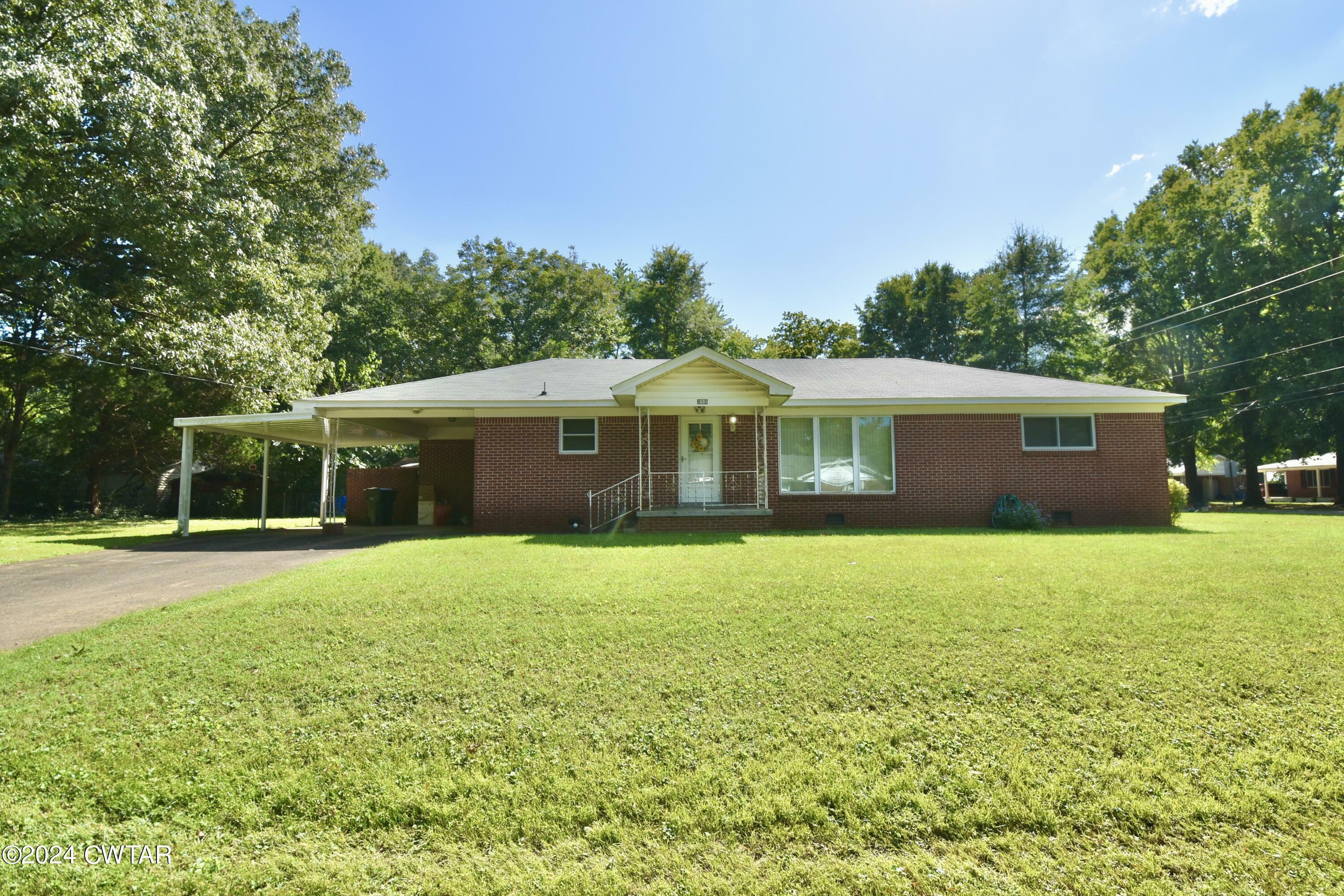 Property Photo:  3008 Laurel Street  TN 38343 