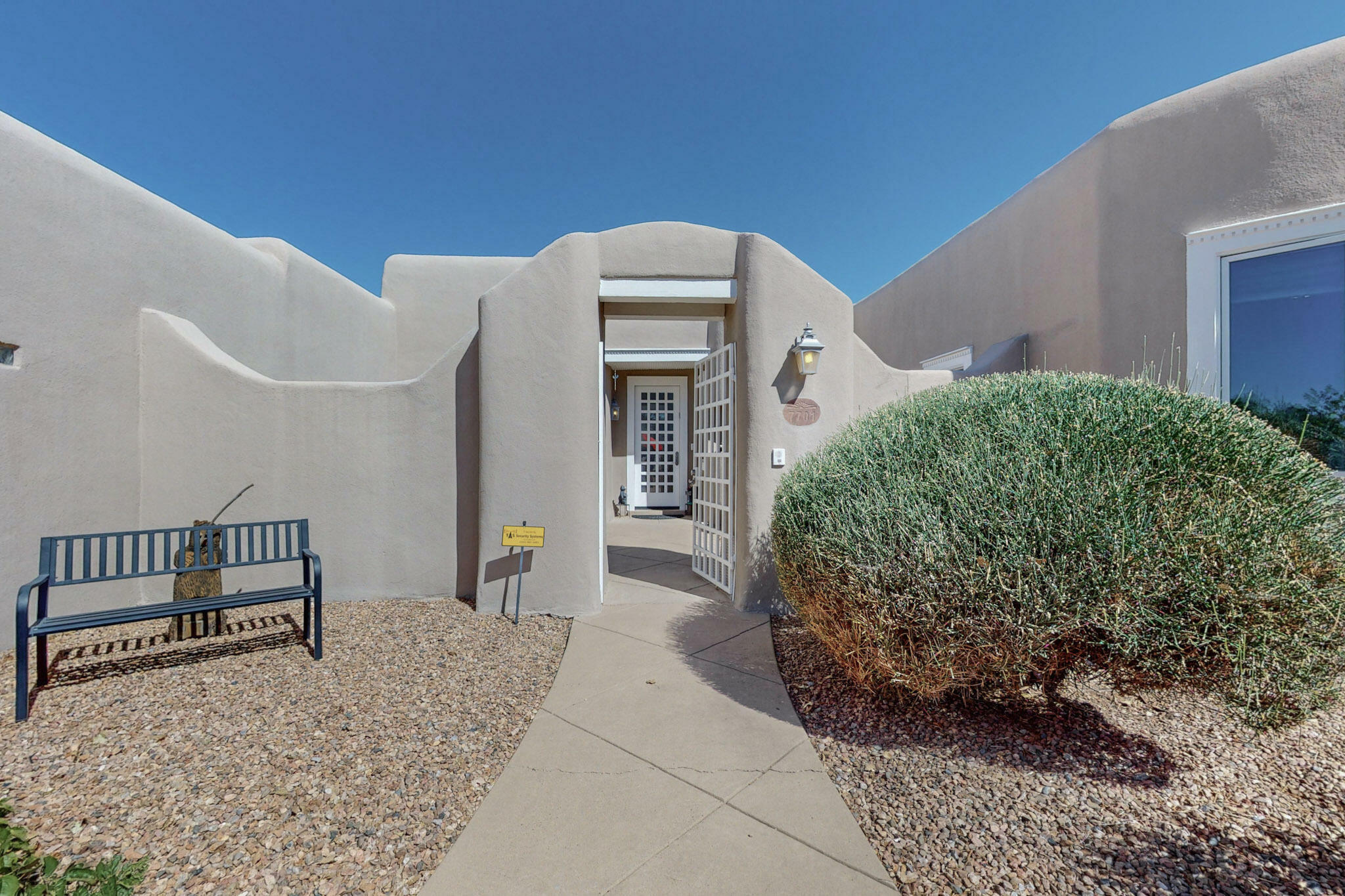 Property Photo:  7701 Beverly Hills Avenue NE  NM 87122 