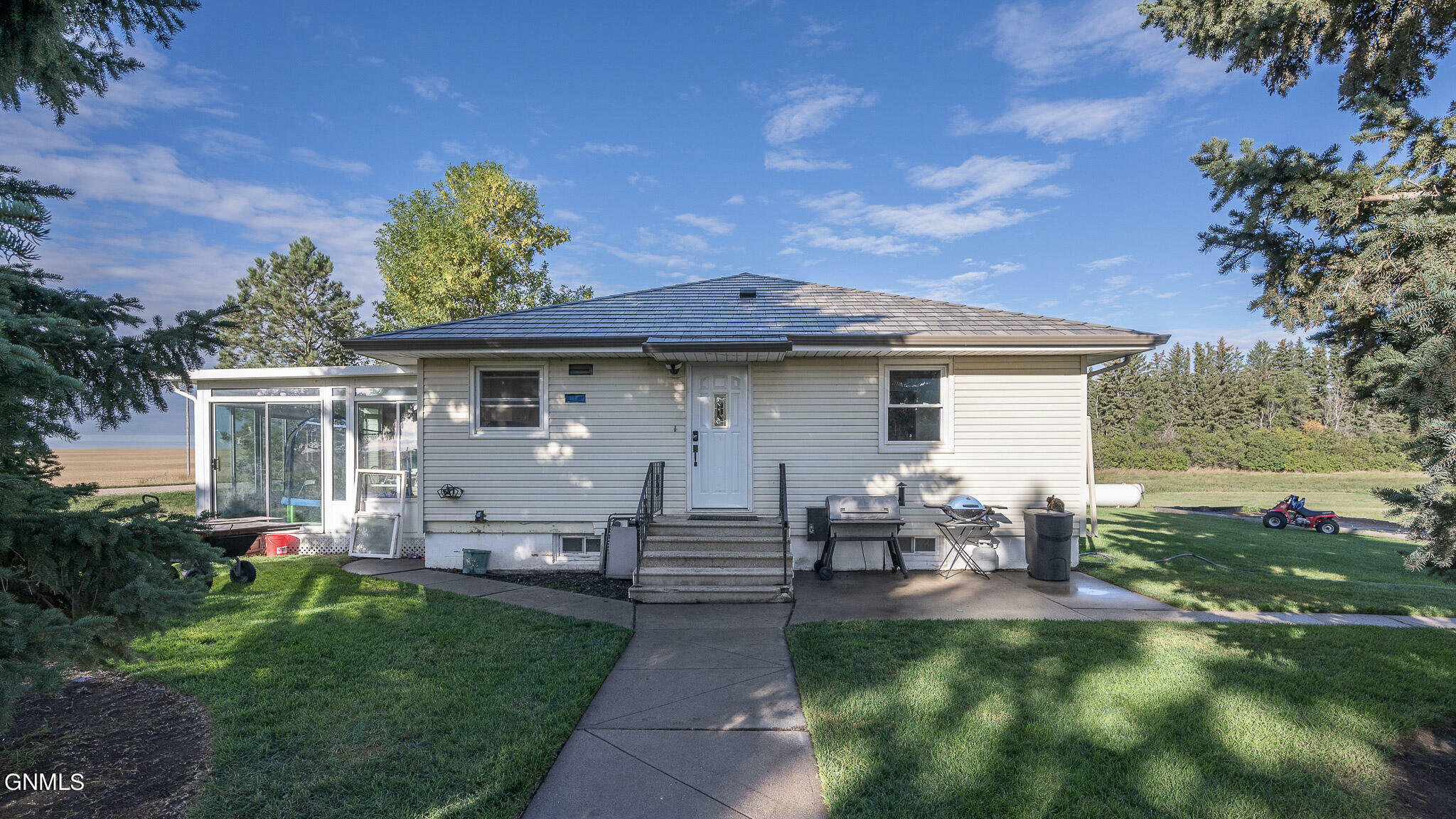 Property Photo:  4301 23rd Street NW  ND 58540 