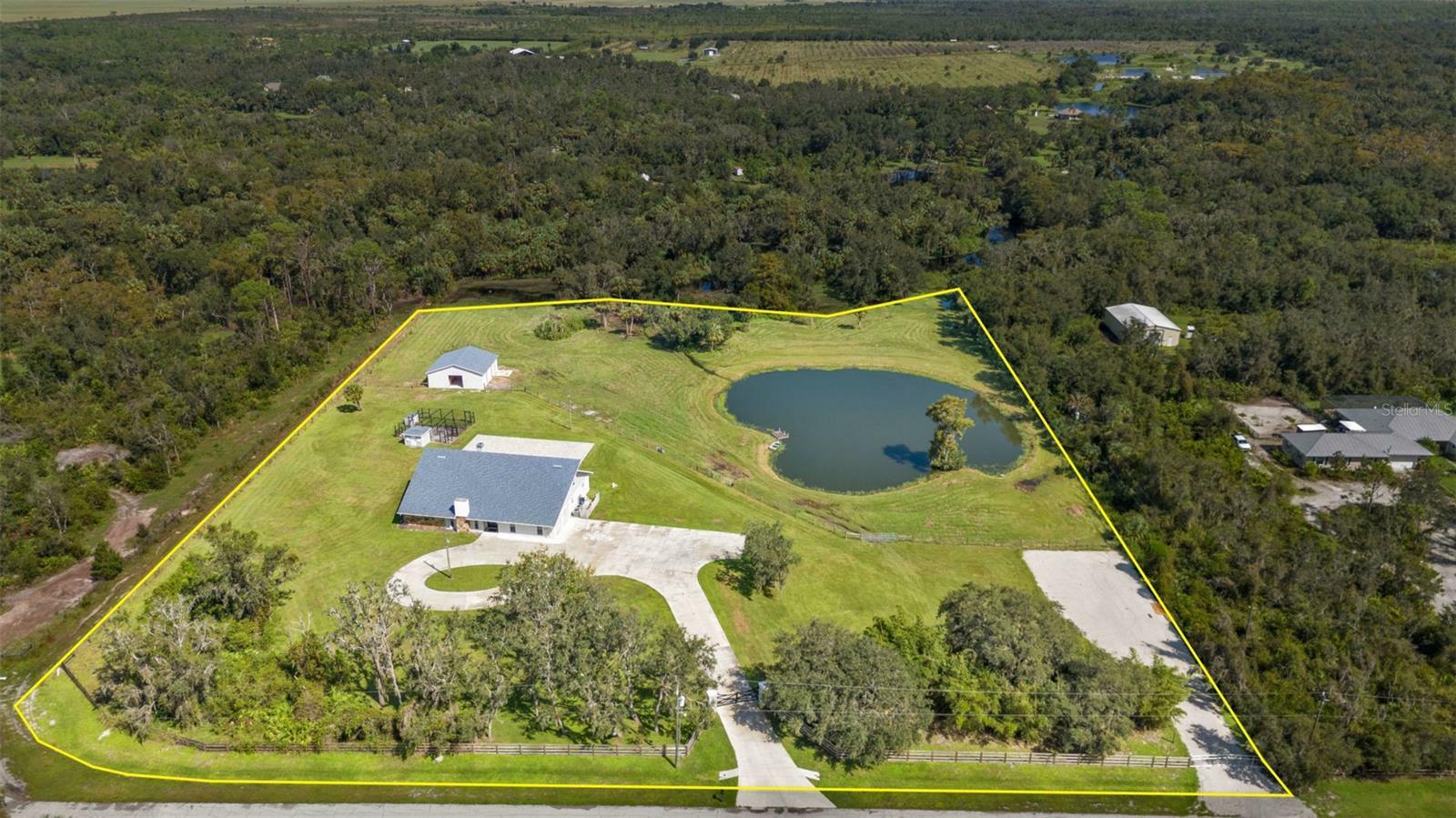 Property Photo: 15300 Water Oak Court FL 33982