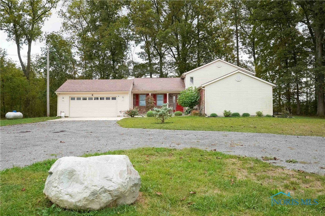 Property Photo:  9705 Township Road 95  OH 45840 