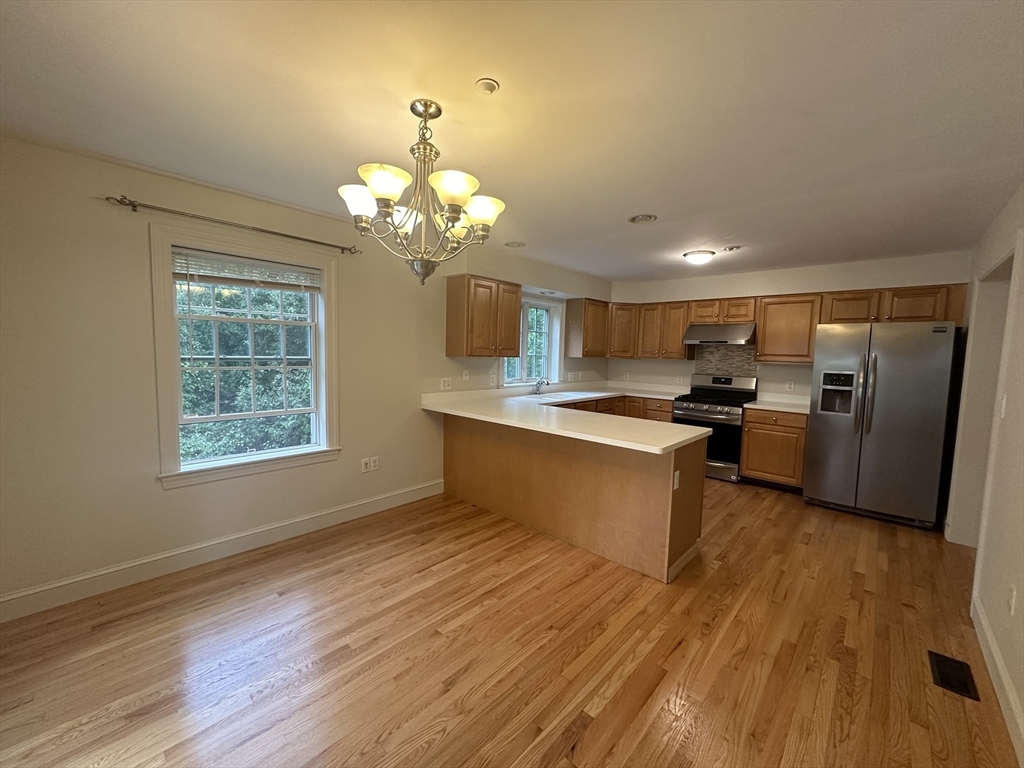 Property Photo:  18 Edgemoor Cir 18  MA 02482 