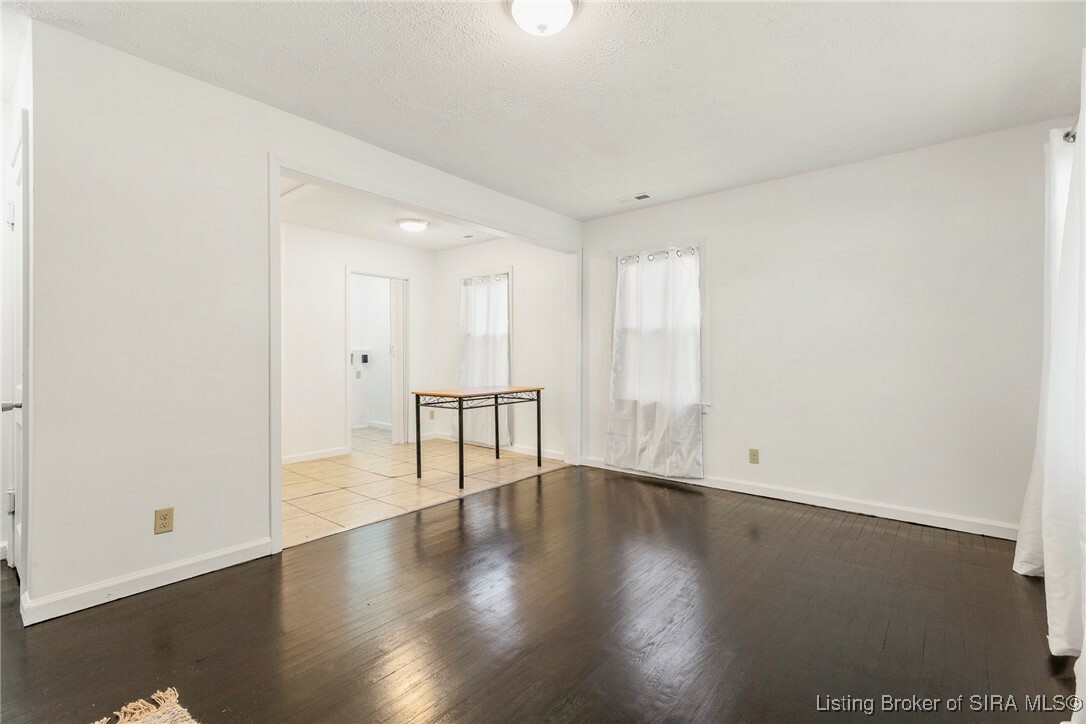 Property Photo:  1415 Duncan Avenue  IN 47130 