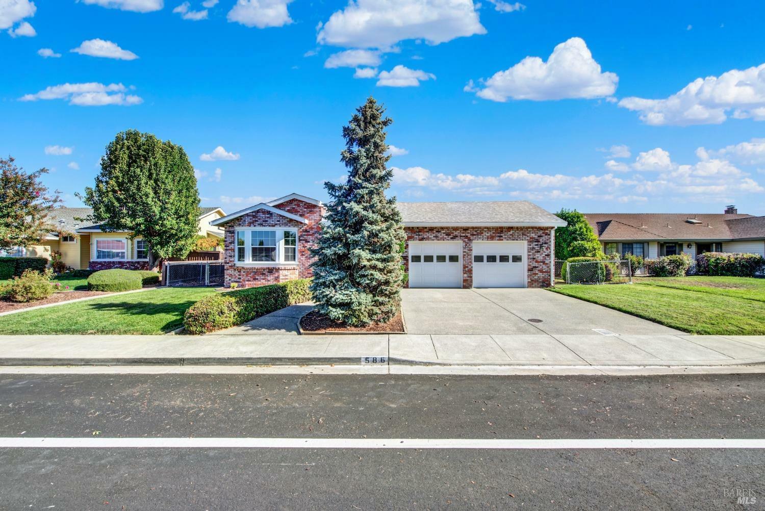 Property Photo:  586 Yellowstone Drive  CA 95687 