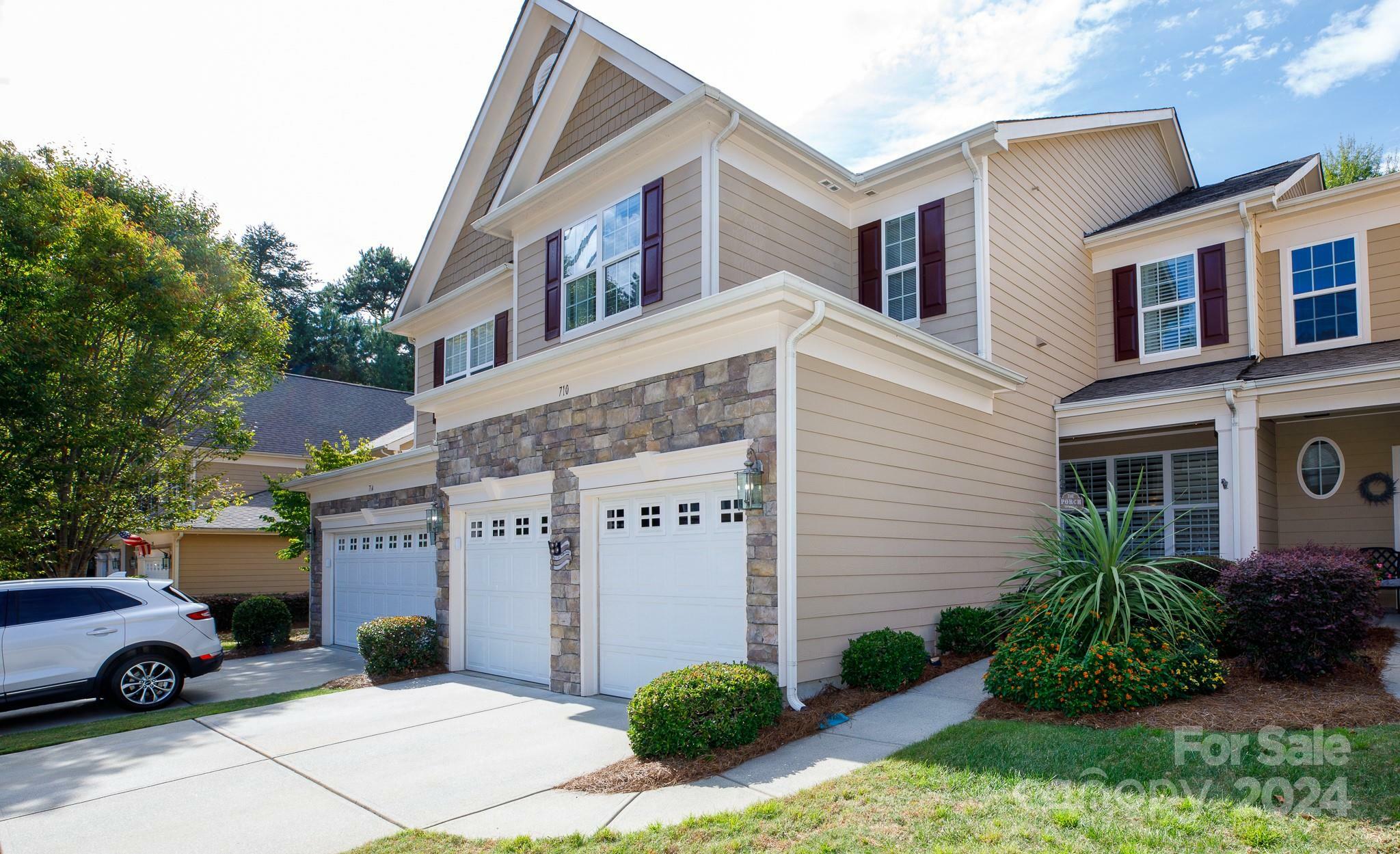 Property Photo:  710 Deerbrook Lane  SC 29708 