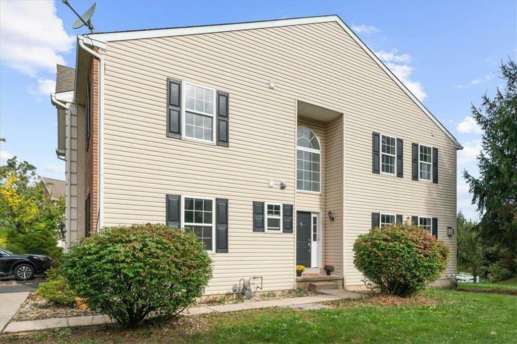 Property Photo:  6873 Hunt Drive  PA 18062 