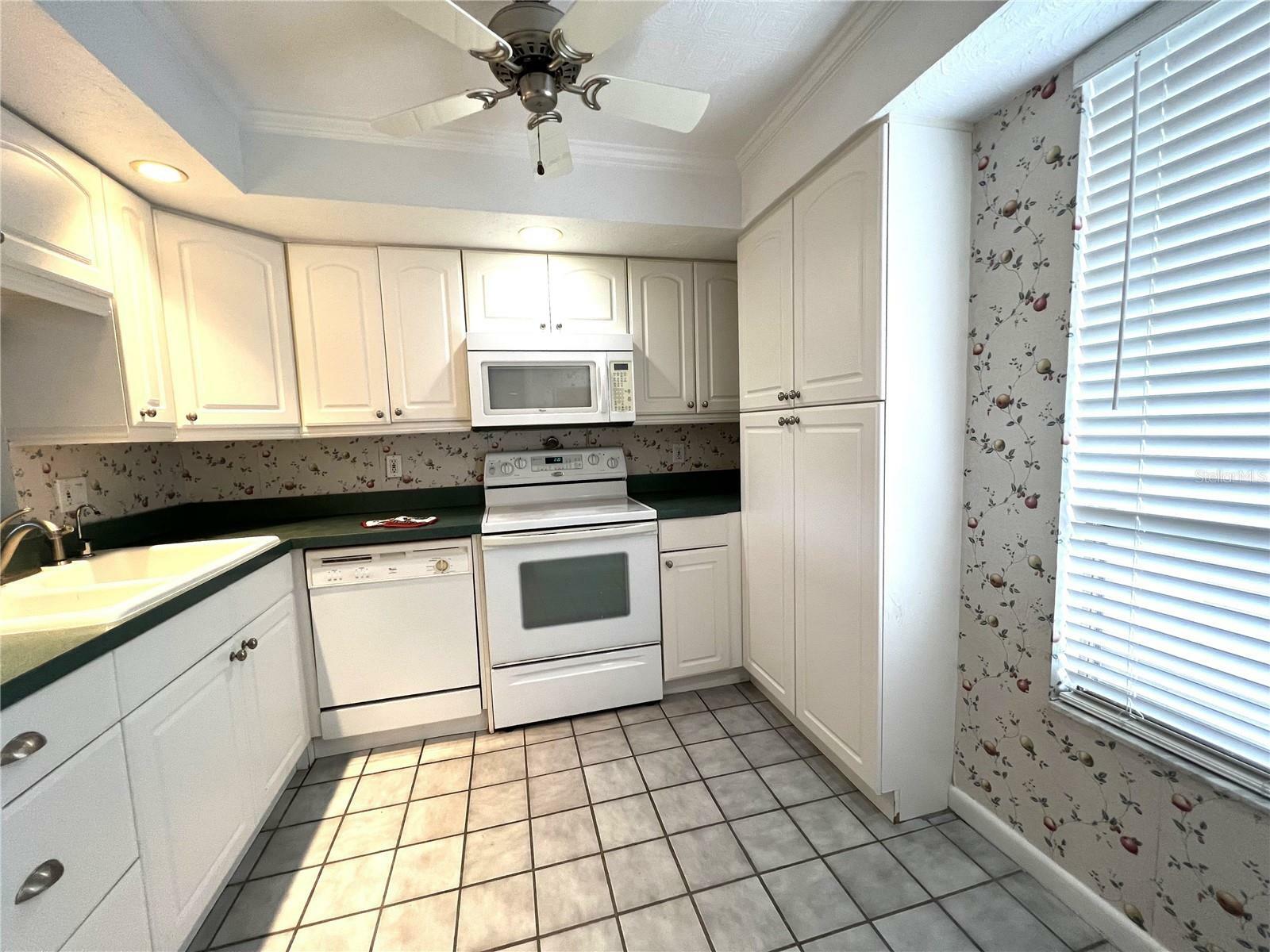 Property Photo:  2621 Cove Cay Drive 407  FL 33760 