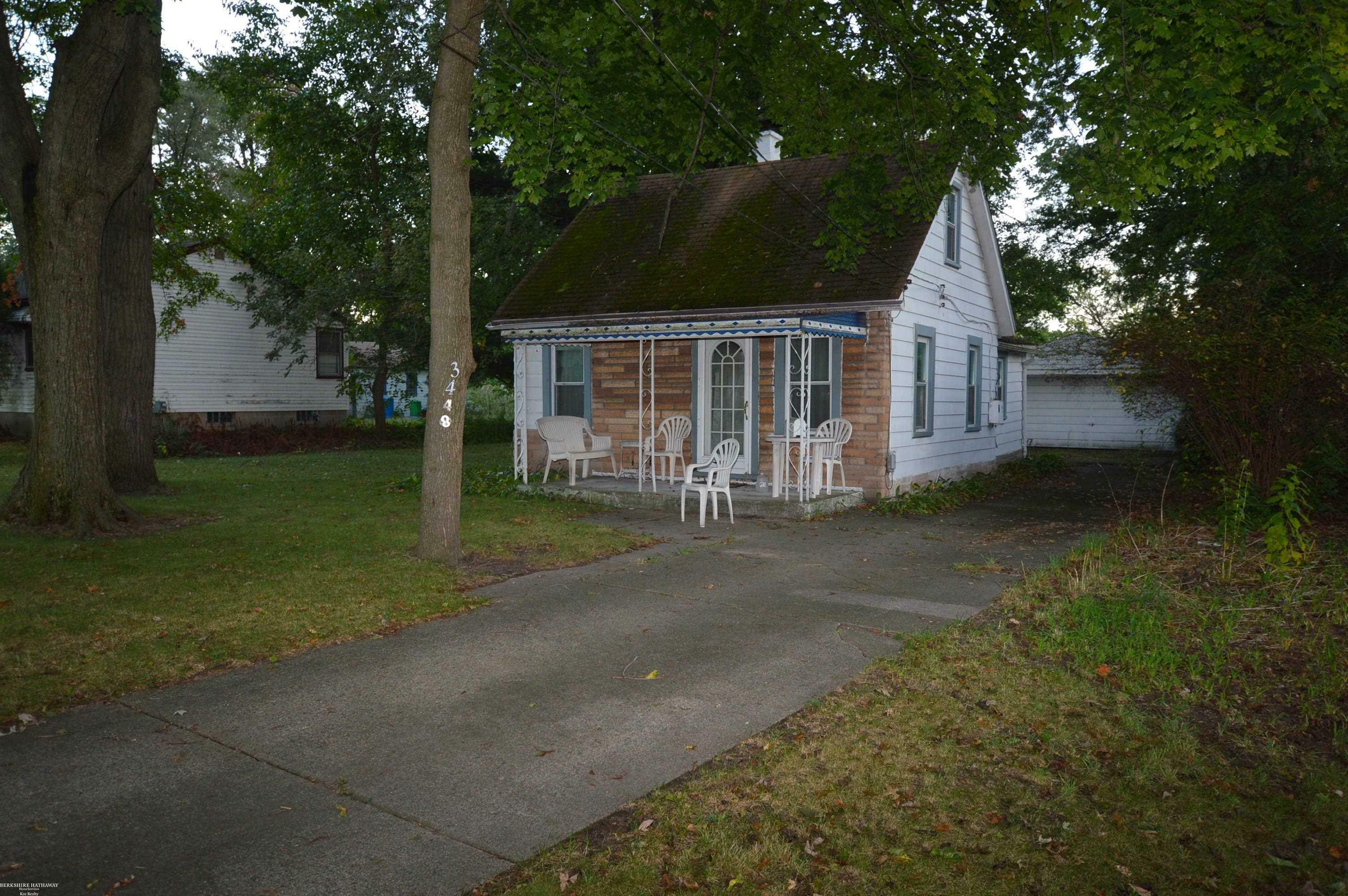 Property Photo:  3448 Dallas Avenue  MI 48091 