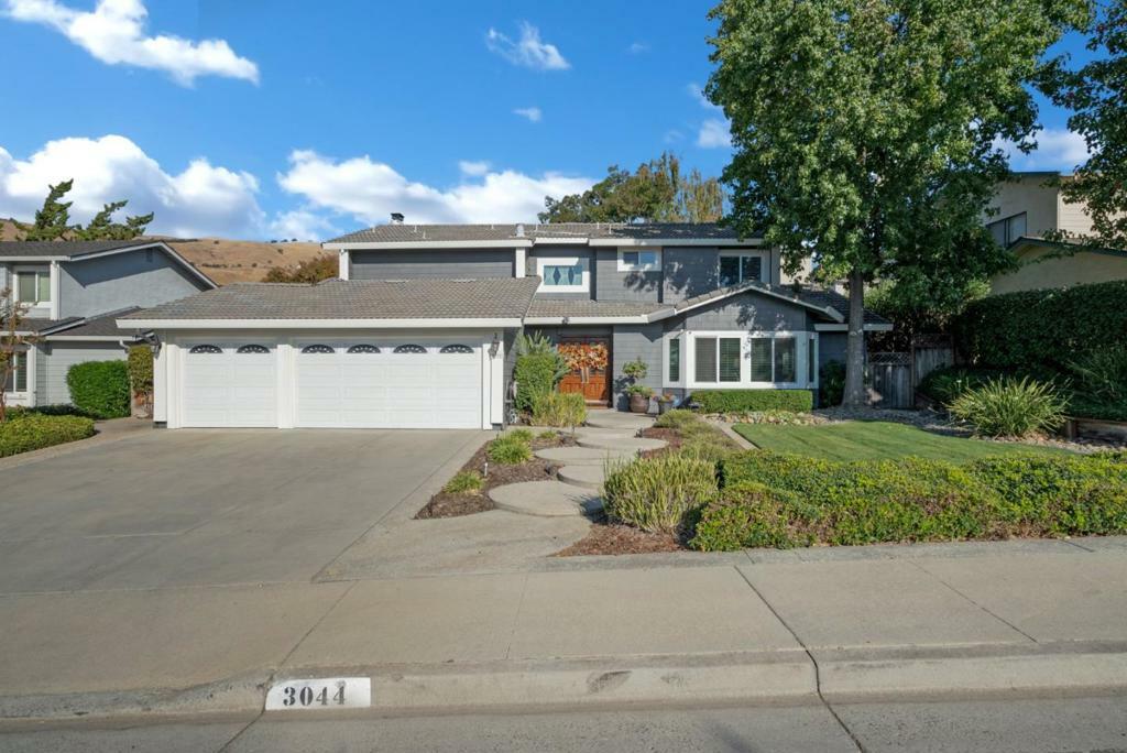Property Photo: 3044 Summerhill Court CA 95148