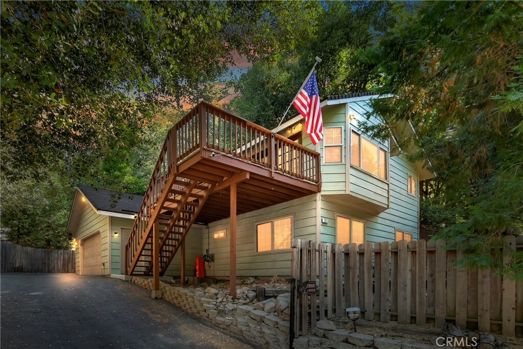 303 S Dart Canyon Road  Crestline CA 92325 photo