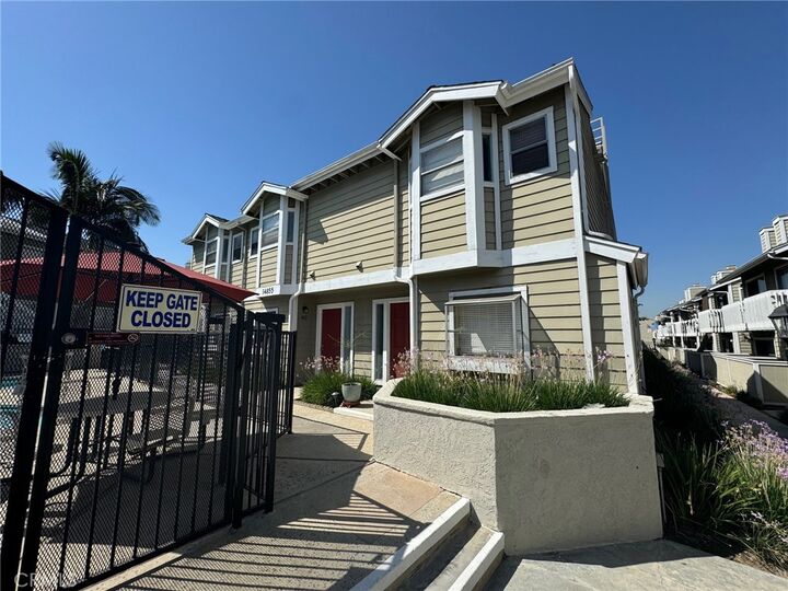 Property Photo:  14855 Mulberry Drive 401  CA 90604 