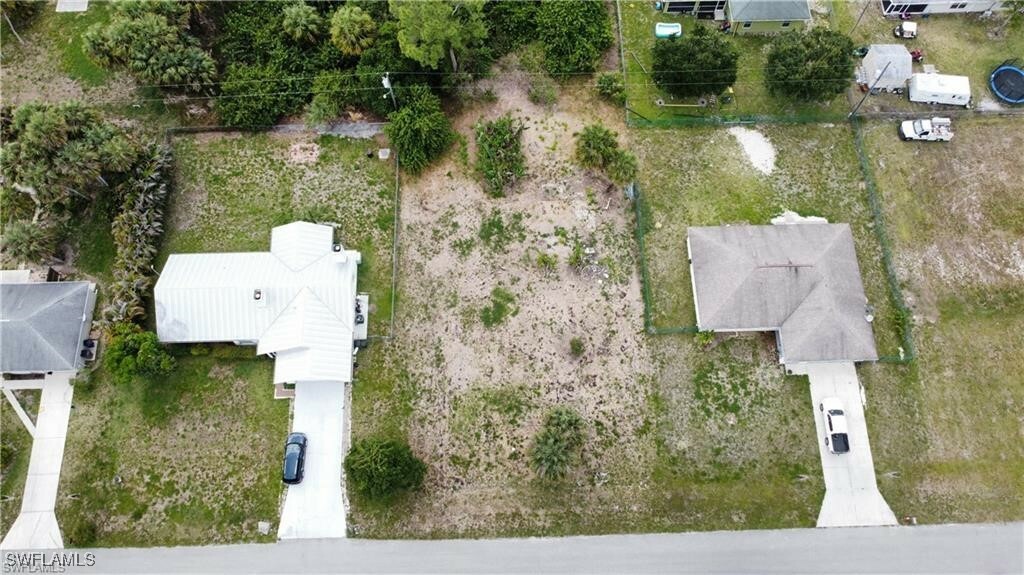 6075 Lacota Avenue  Fort Myers FL 33905 photo