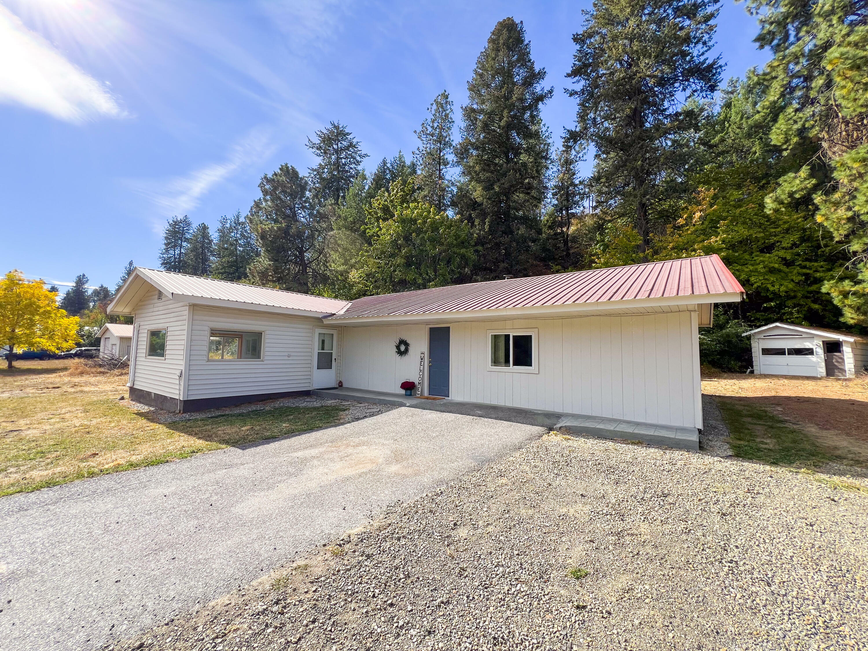 18 Columbia Dr  Kettle Falls WA 99141 photo