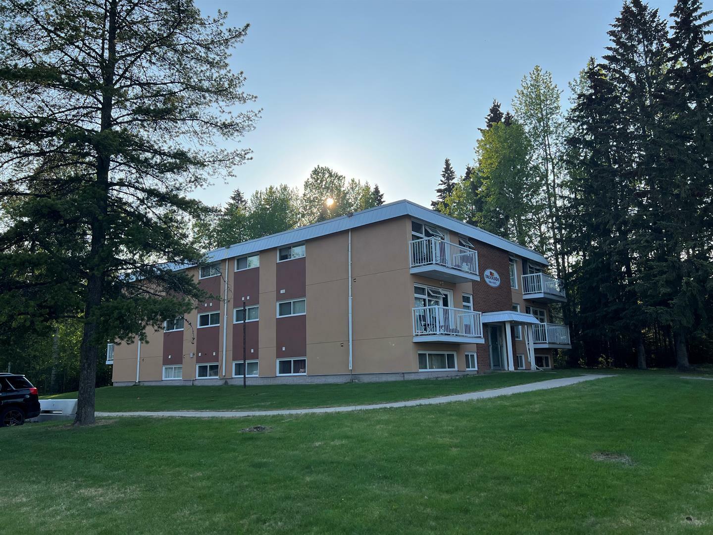 Photo de la propriété: 506 41 Street 11 AB T7E 1A2