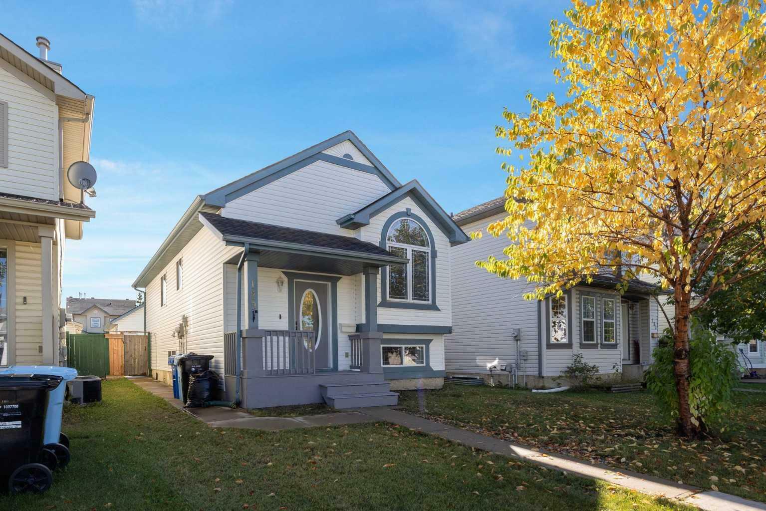 Property Photo:  129 Diefenbaker Drive  AB T9K 2J6 