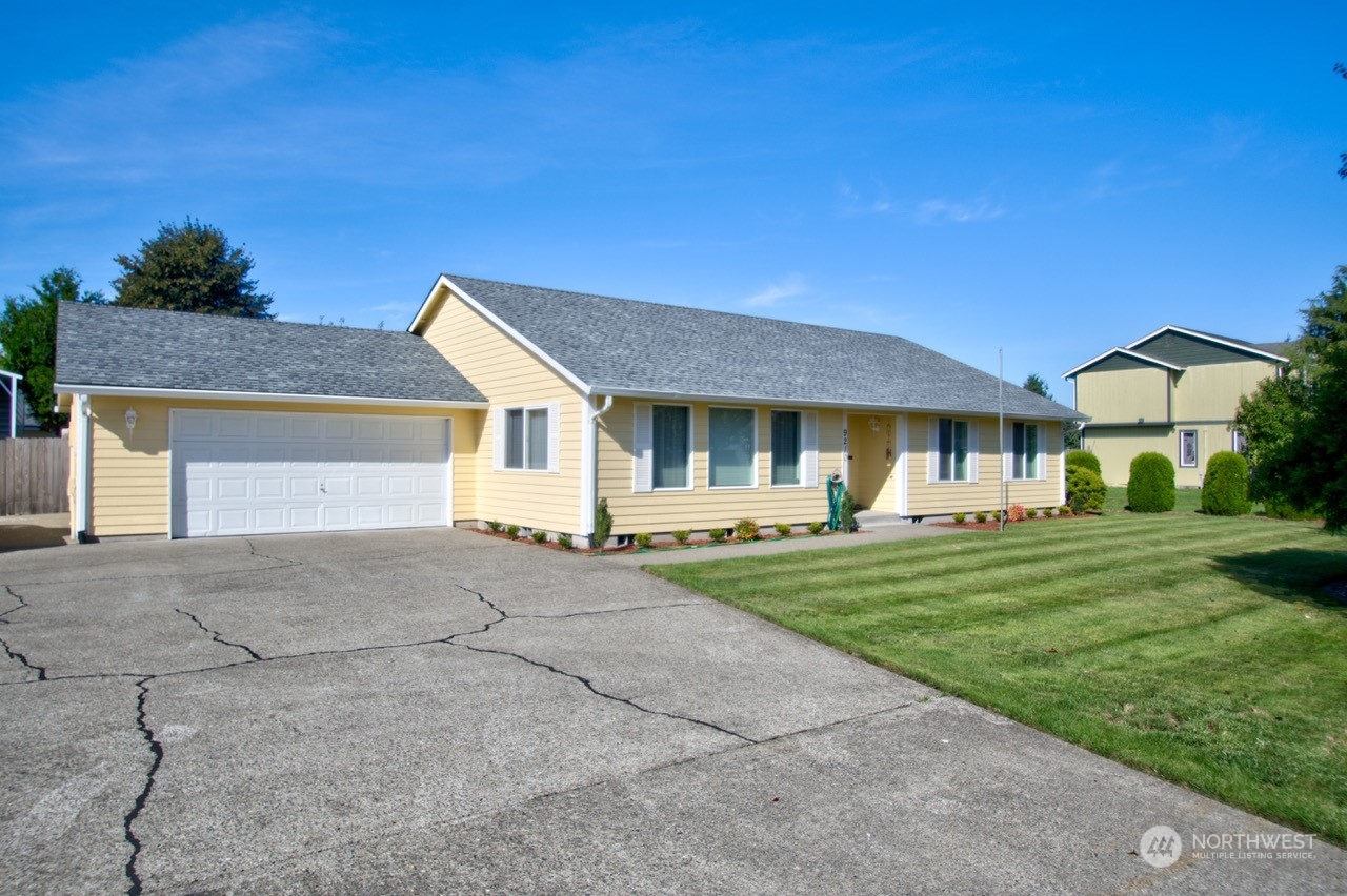 Property Photo:  9210  Applegate Loop SW  WA 98579 