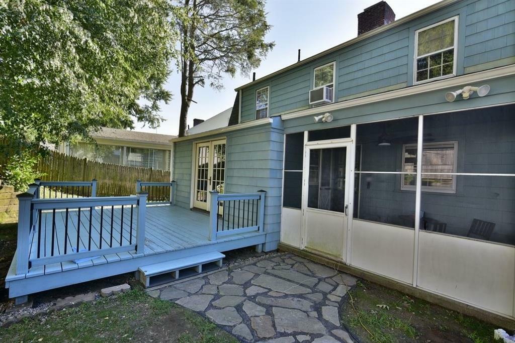 Property Photo:  62 Roger Williams Circle  RI 02905 