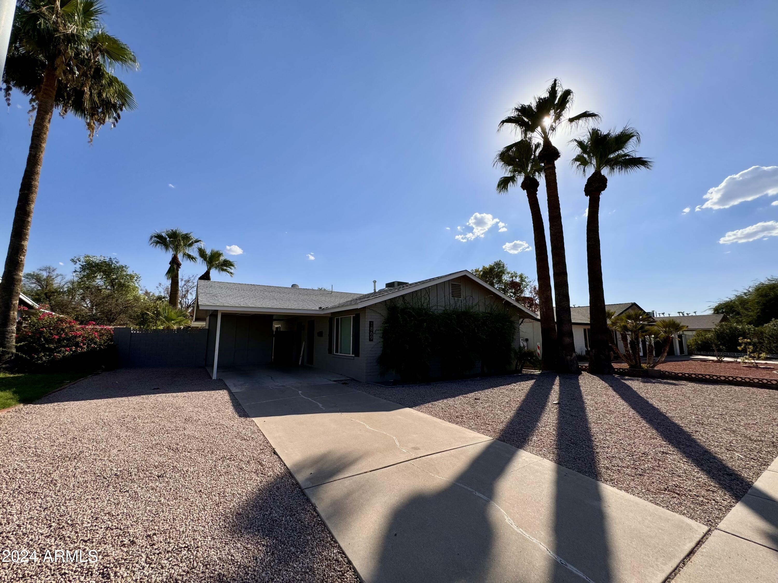 Property Photo:  1869 E Geneva Drive  AZ 85282 