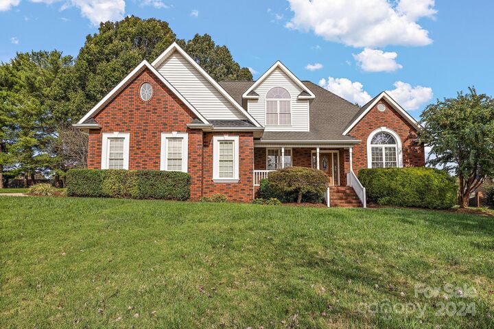 Property Photo: 2488 Birdie Lane NE NC 28613