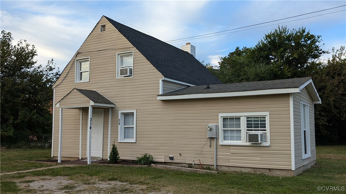 Property Photo:  314 Woodbine Street  VA 23860 