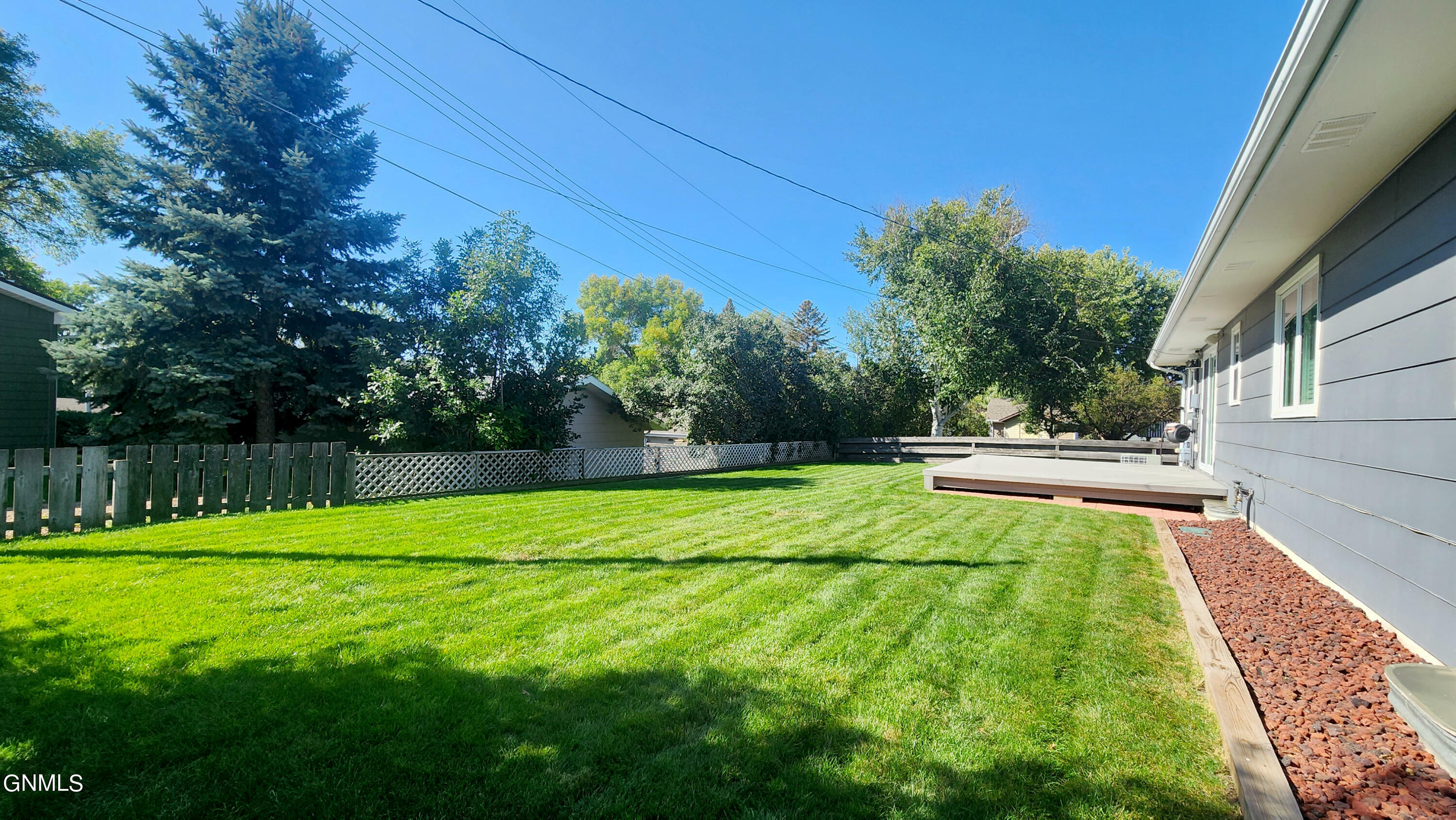 Property Photo:  411 Remington Avenue  ND 58503 