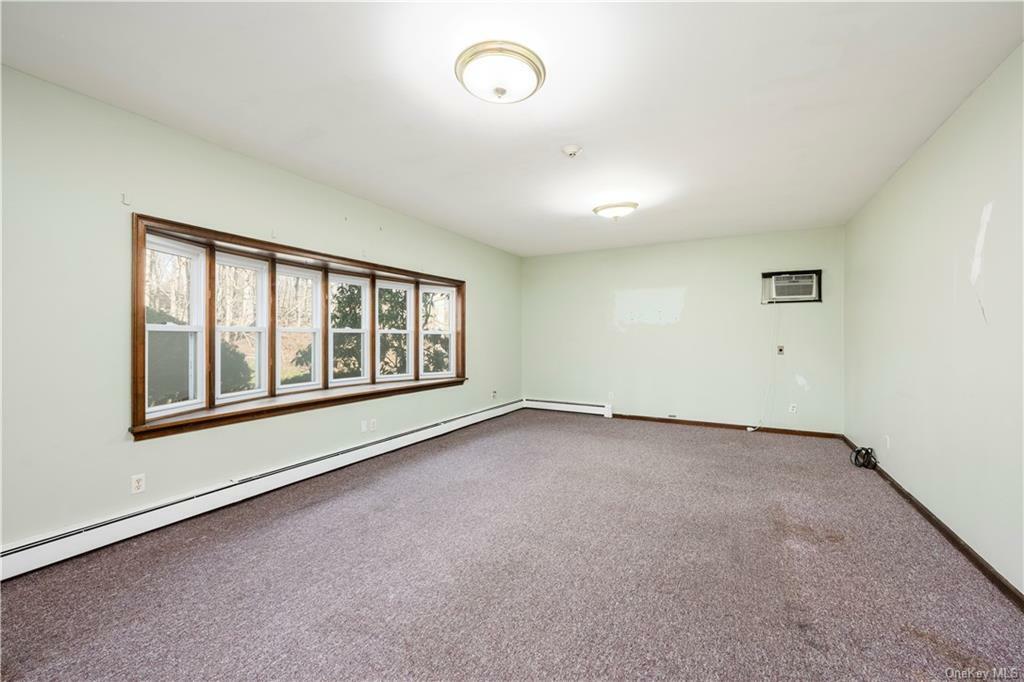 Property Photo:  186 Mahopac Avenue  NY 10598 