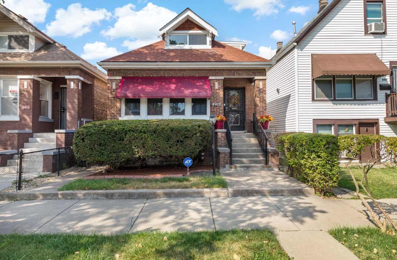 Property Photo:  8412 S Morgan Street  IL 60620 