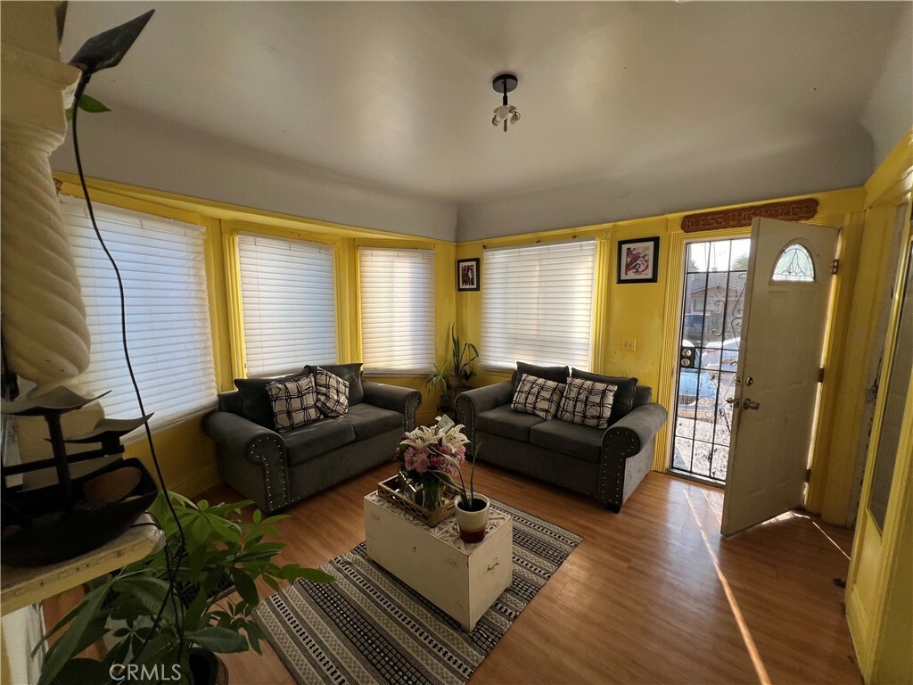 Property Photo:  3918 Halldale Avenue  CA 90062 