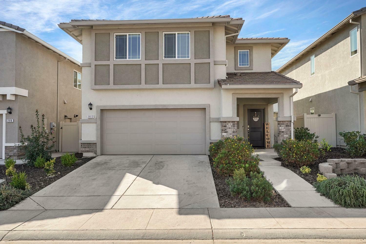 Property Photo:  2912 Oaksey Way  CA 95843 