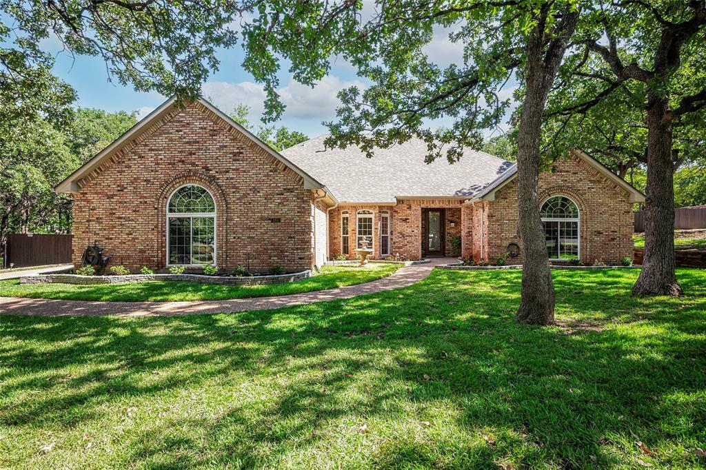 Property Photo:  185 Fawn Hollow Drive  TX 76226 