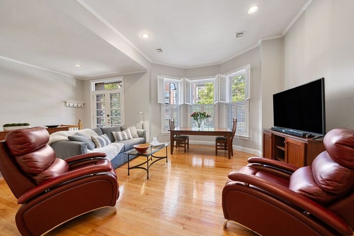 Property Photo: 341 Beacon Street 2D MA 02116
