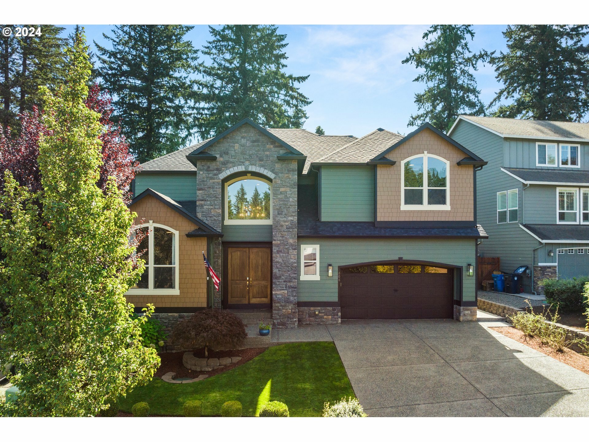 Property Photo:  606 NW 24th Cir  WA 98607 