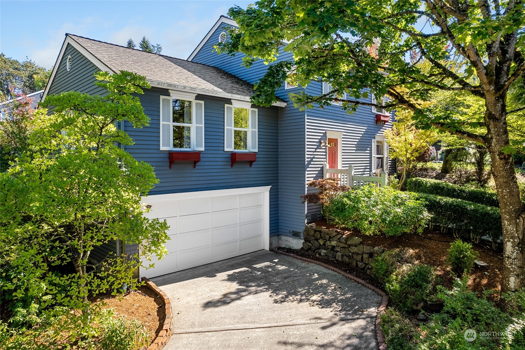 Property Photo:  8612 128th Avenue NE  WA 98033 