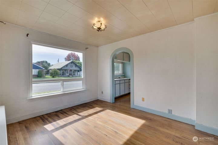 Property Photo:  501  Alder Avenue  WA 98270 