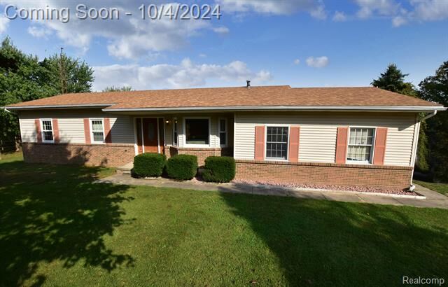 12425 Thornbury Drive  Tyrone Twp MI 48430 photo