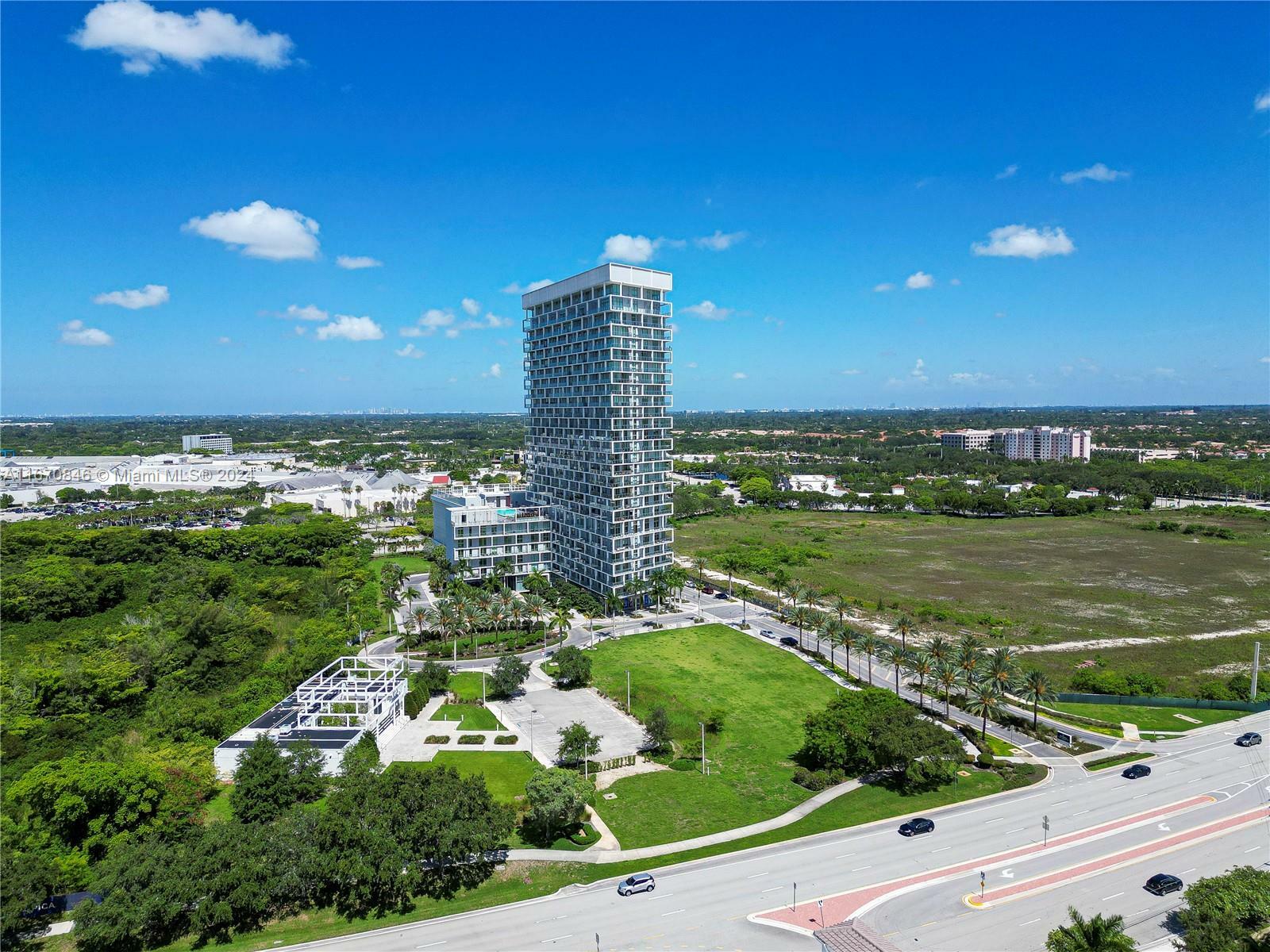 Property Photo:  2000 Metropica Way 1611  FL 33323 