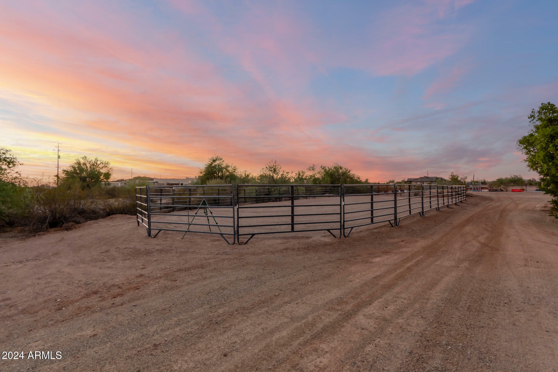 Property Photo:  15576 W Dale Lane  AZ 85387 