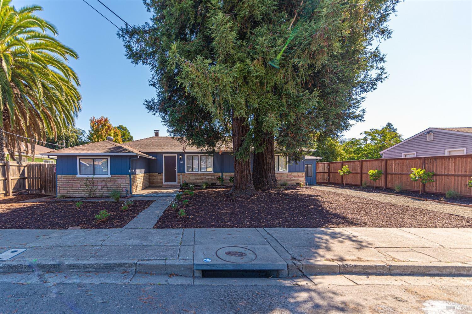 Property Photo:  1420 Olive Street  CA 95407 