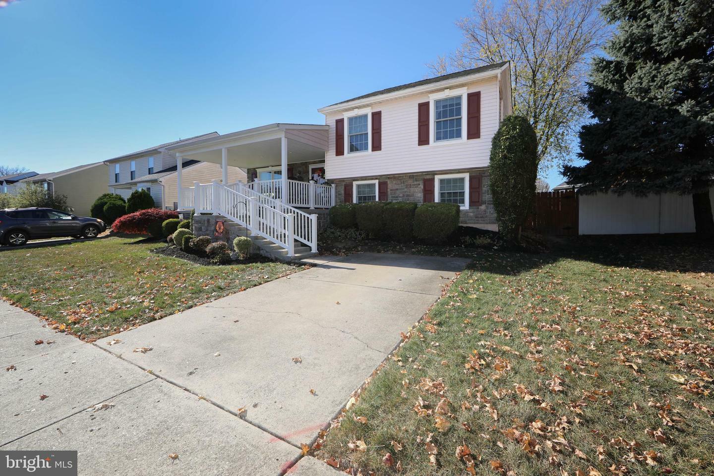 Property Photo:  403 Justice Lane  PA 19067 