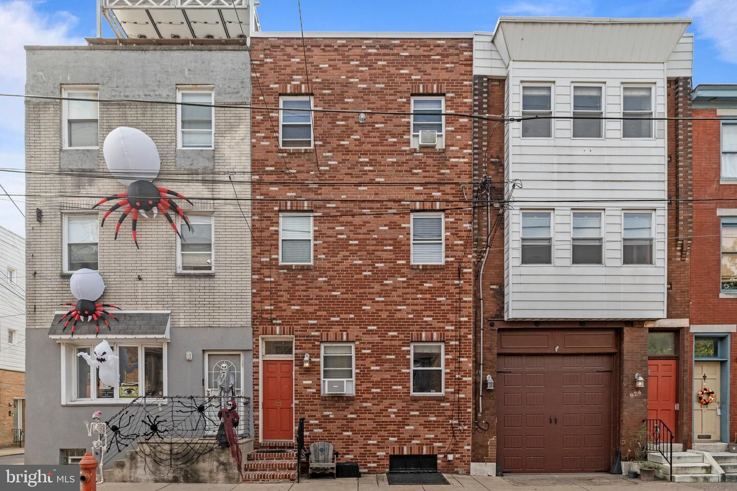 Property Photo: 822 Fitzwater Street PA 19147