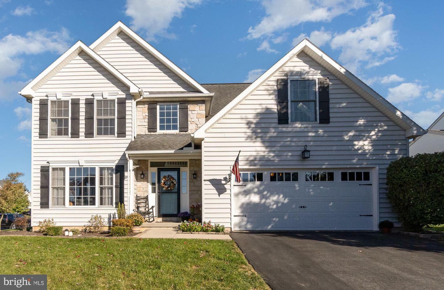 Property Photo:  398 Springbrook Drive  PA 17078 