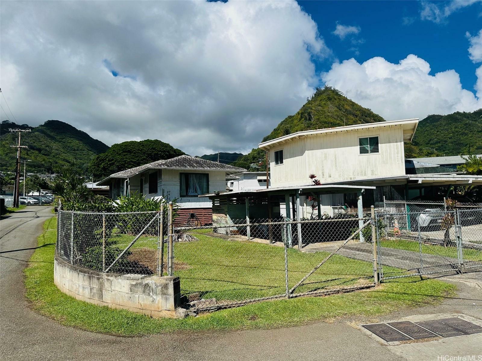 Property Photo:  2318 Hanakealoha Place  HI 96816 