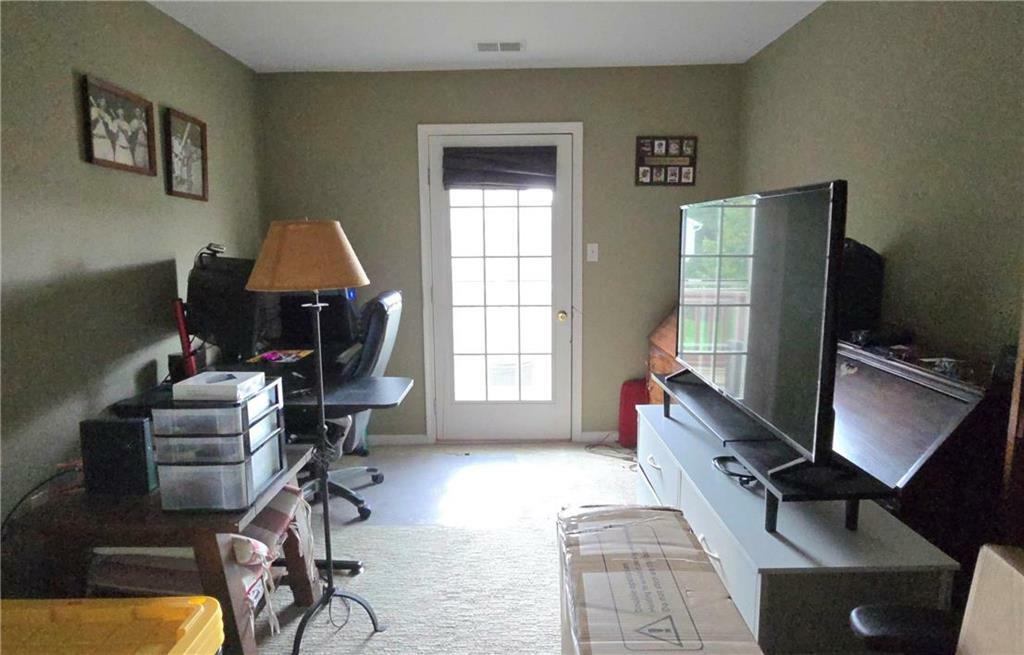 Property Photo:  132 Lindfield Circle  PA 18062 