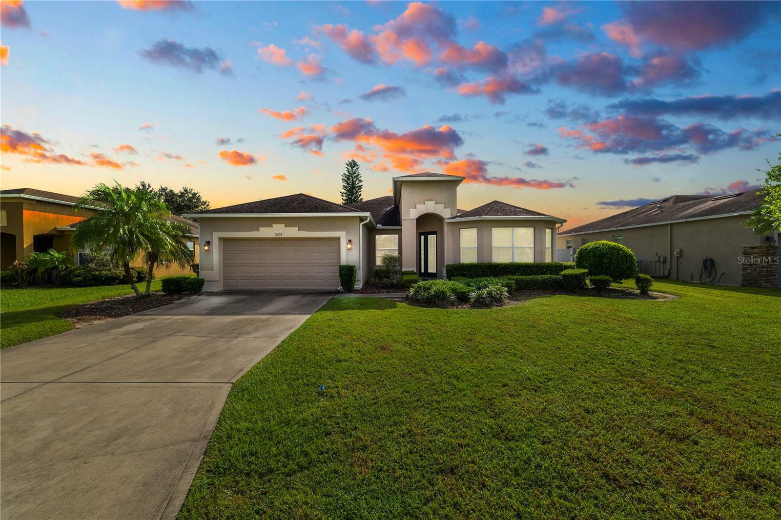 Property Photo:  3253 Summit Lane  FL 33810 