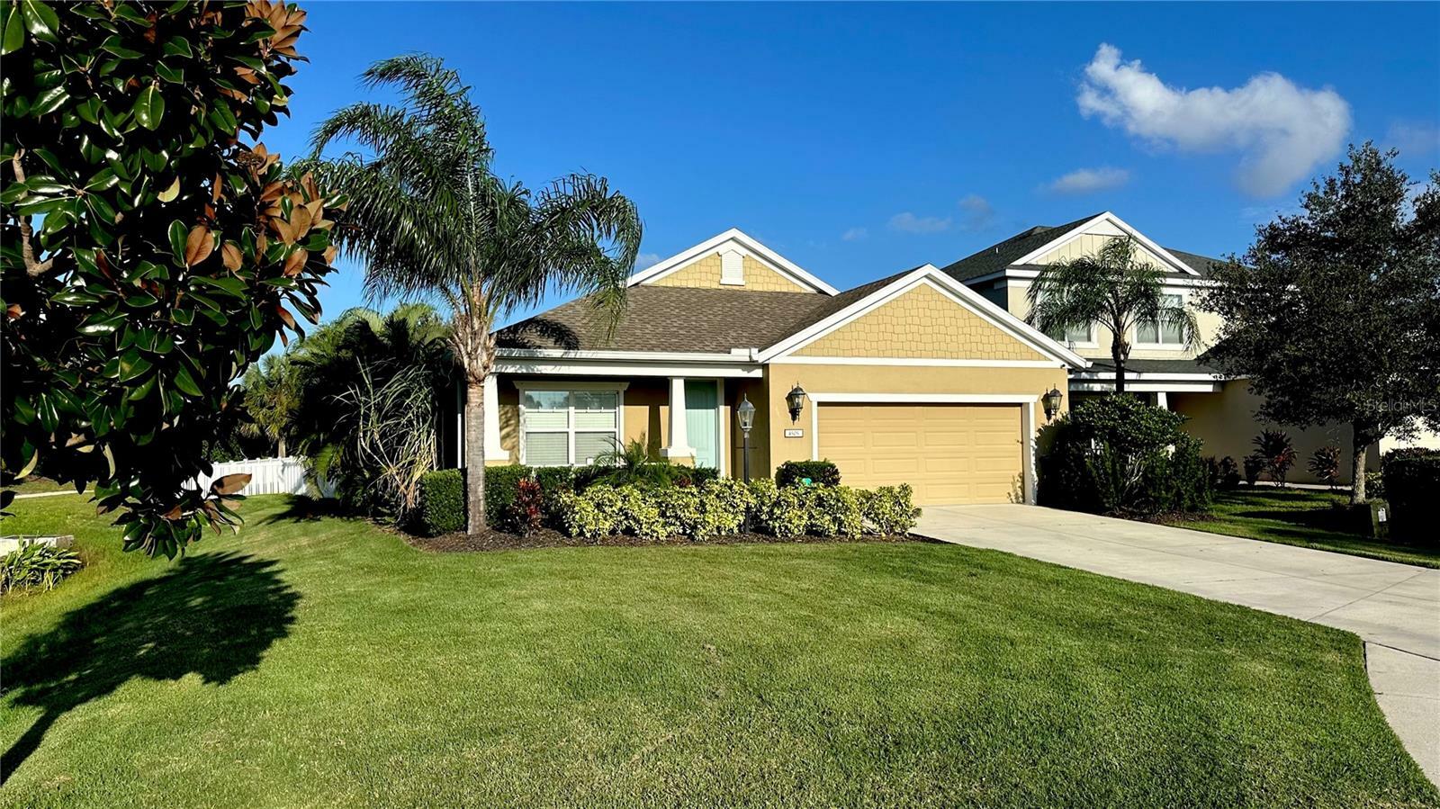 Property Photo:  4505 Golden Gate Cove  FL 34211 