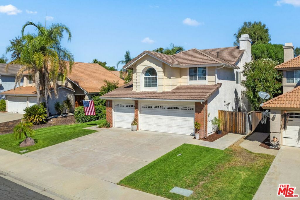 Property Photo:  25110 Camino Mancho  CA 92563 