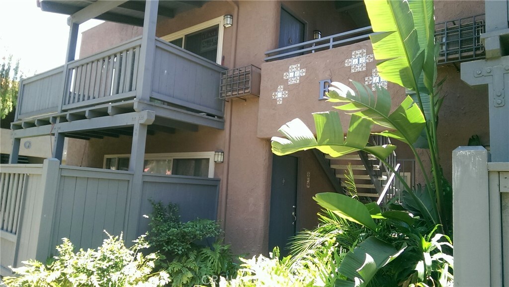 Property Photo:  1345 Cabrillo Park E10  CA 92701 